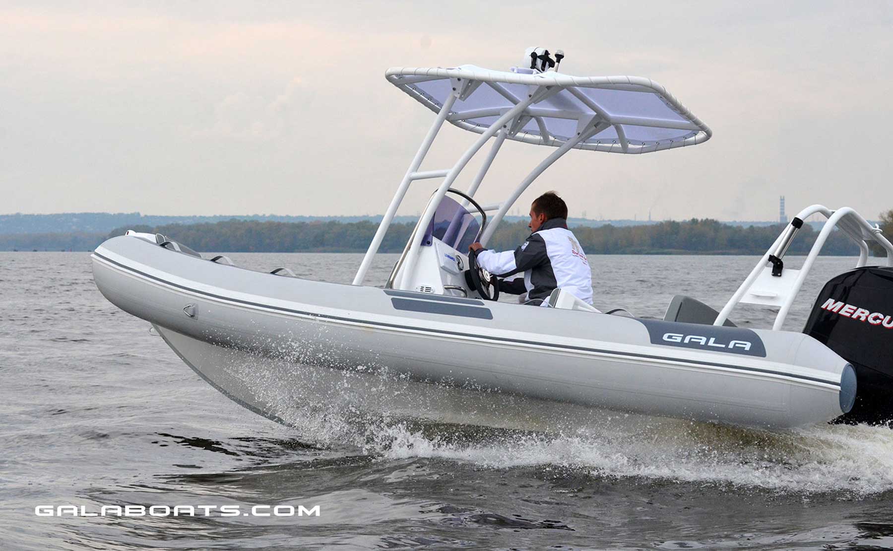 slider 0 Gala Boats V500 Viking